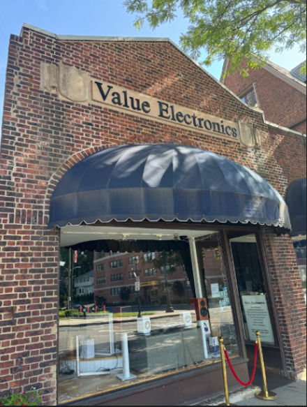 Value Electronics' Store Front